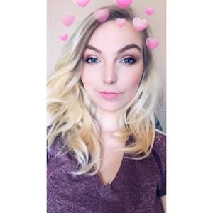 Meet your Posher, Nicole